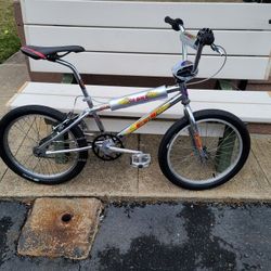 1998 Gt interceptor. 20 inch BMX. Dyno Redline Hutch