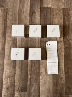 Apple AirPods Pro (2nd Generation)