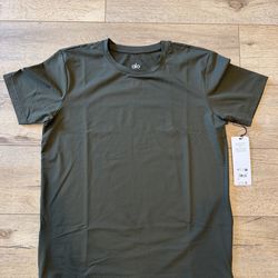 Conquer Reform Crewneck Short Sleeve Large Green Olive