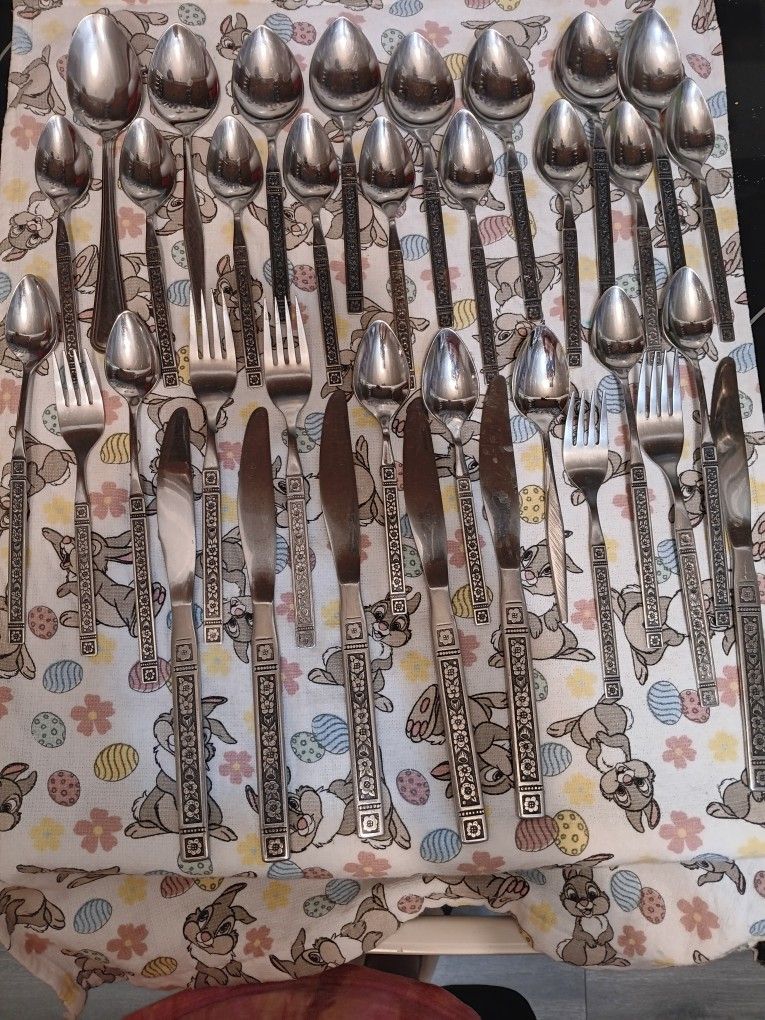 Granda Rose Pattern Stainless Steel Dinner Set