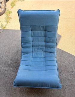 Lounge chair