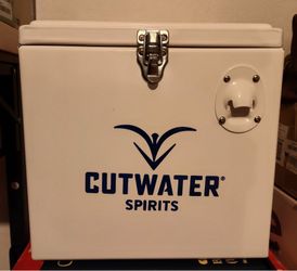 Cutwater Spirits Beer Tall Cooler