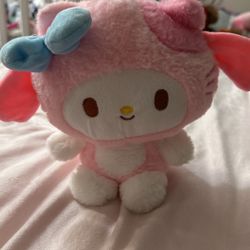 Hello Kitty And Melody Plushies 