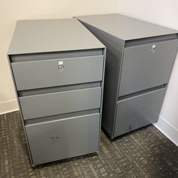 2 Small Office Cabinets 
