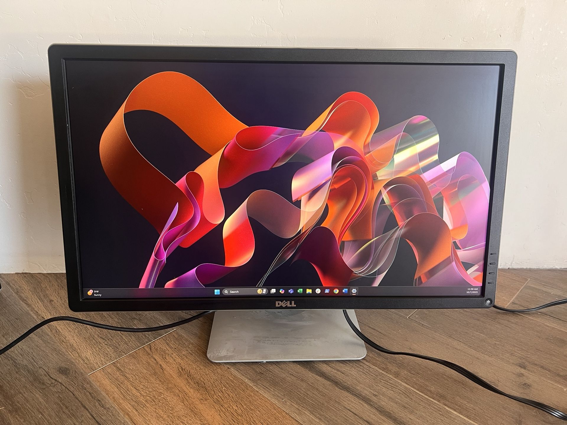 Dell 27” Widescreen Full HD LED Computer Monitor
