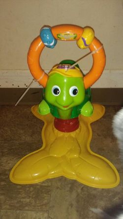 Baby bounce turtle in great working condition for the low