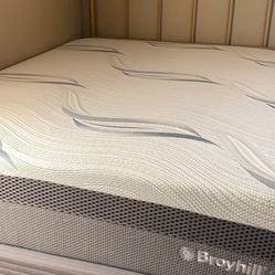 Queen Mattress And box spring