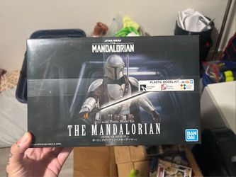 Bandai Star Wars Mandalorian Model Kit Beskar Armor Action Figure