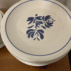 Pfaltzgraff Yorktowne Collection Plates