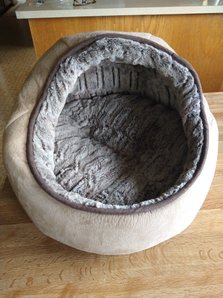 Cozy Cave For Pets