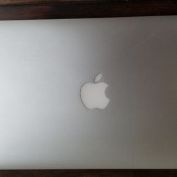 Apple Macbook A1465