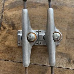 Vintage Skateboard Independent Trucks Stage Six Very Clean Old School Un Skated