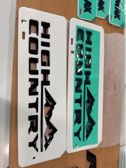 Chevrolet Silverado Tahoe, suburban emblems