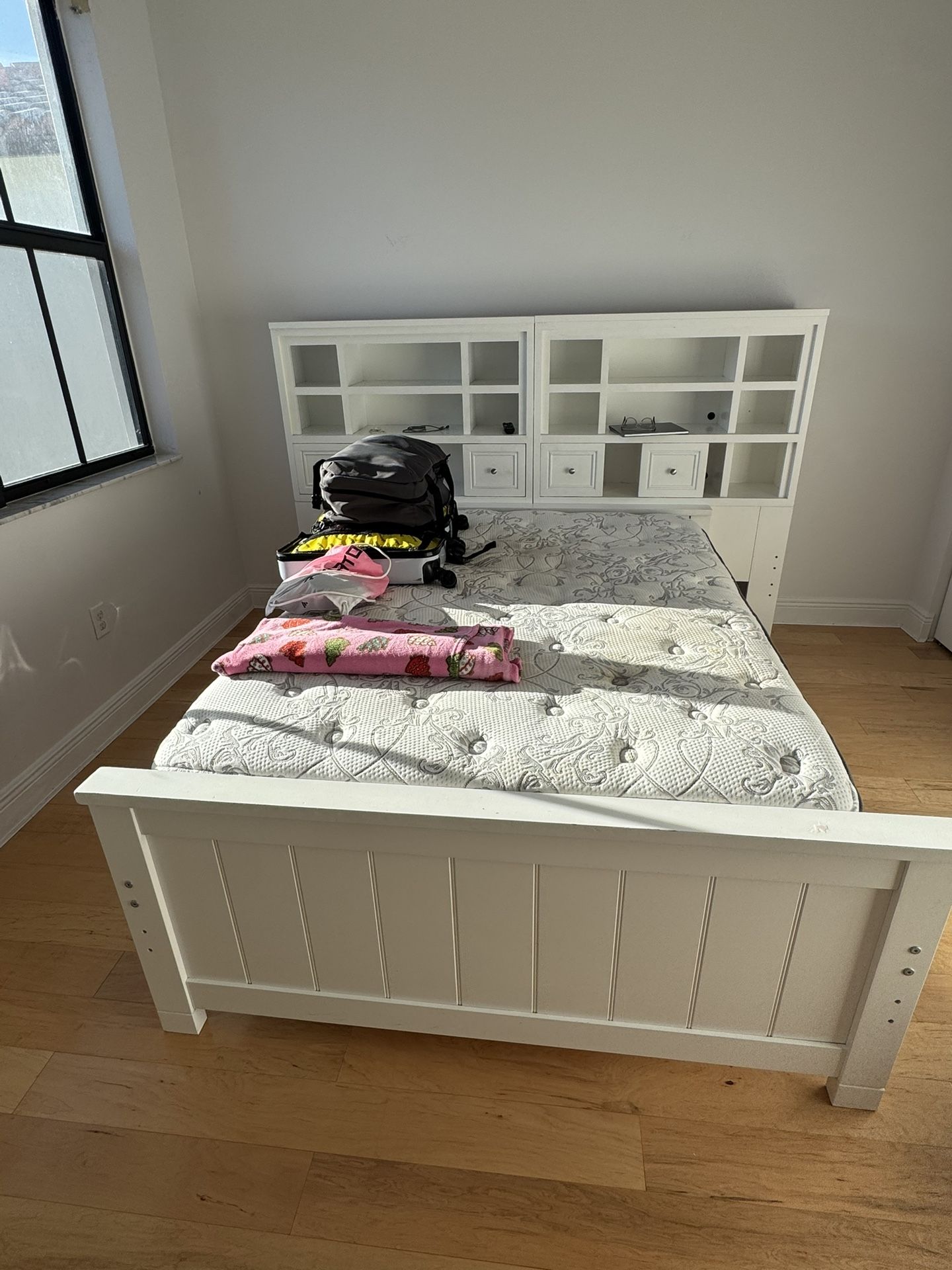 White Storage Bed – Smart Space Saver for Kids’ Rooms!