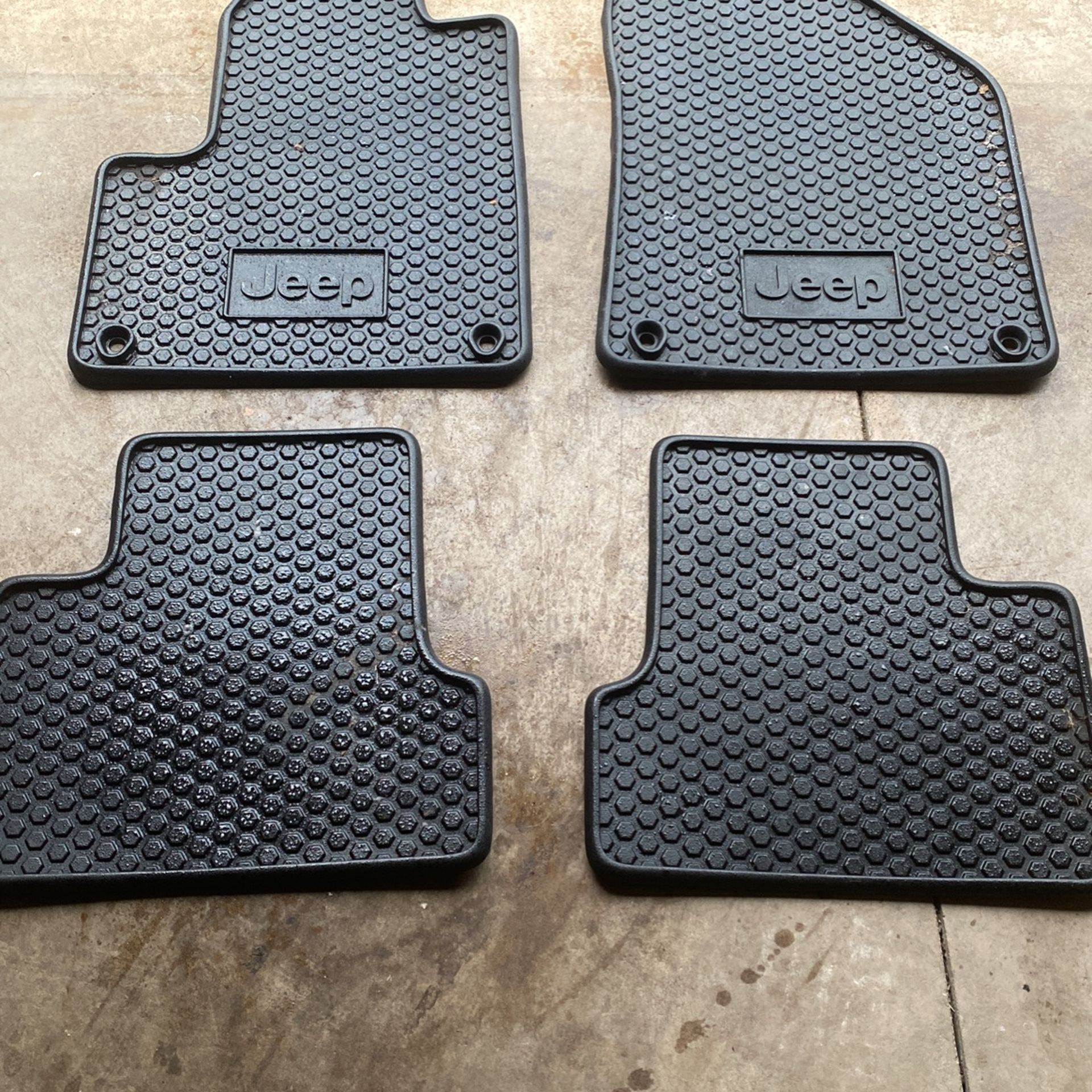 2014 Jeep Cherokee And Up All Weather Mats