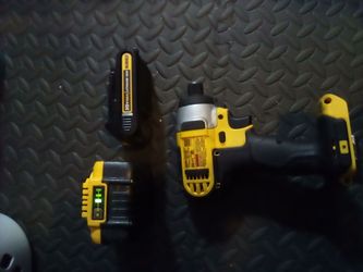DeWalt impact driver and 2 DeWalt batterys
