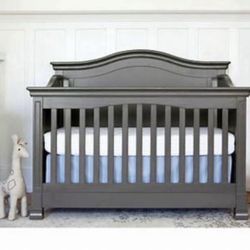Million Dollar Baby Crib, Daybed, Mattress
