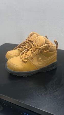 Nike Manoa 17 Leather Boots, Wheat, 9C