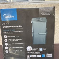 Media 50 pint Dehumidifier