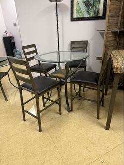 Brand new counter height dining table set with 4 chairs