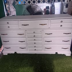 Merideth Chest Of Drawls