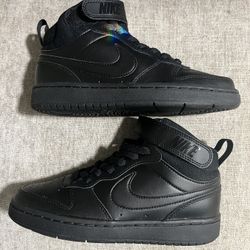 Nike Court Borough Kids Size 3.5y