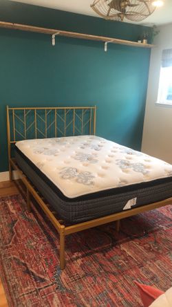 Full mattress Newish
