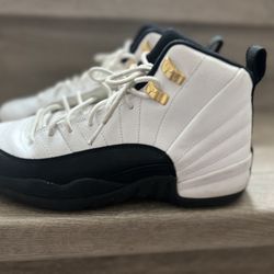 Jordan 12 Retro taxi release 2013 Size 6Y 153265-125