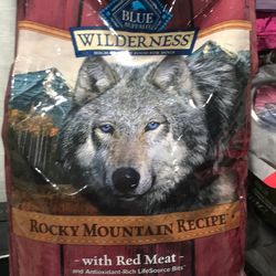 Pet dog food with red meat 28 lbs