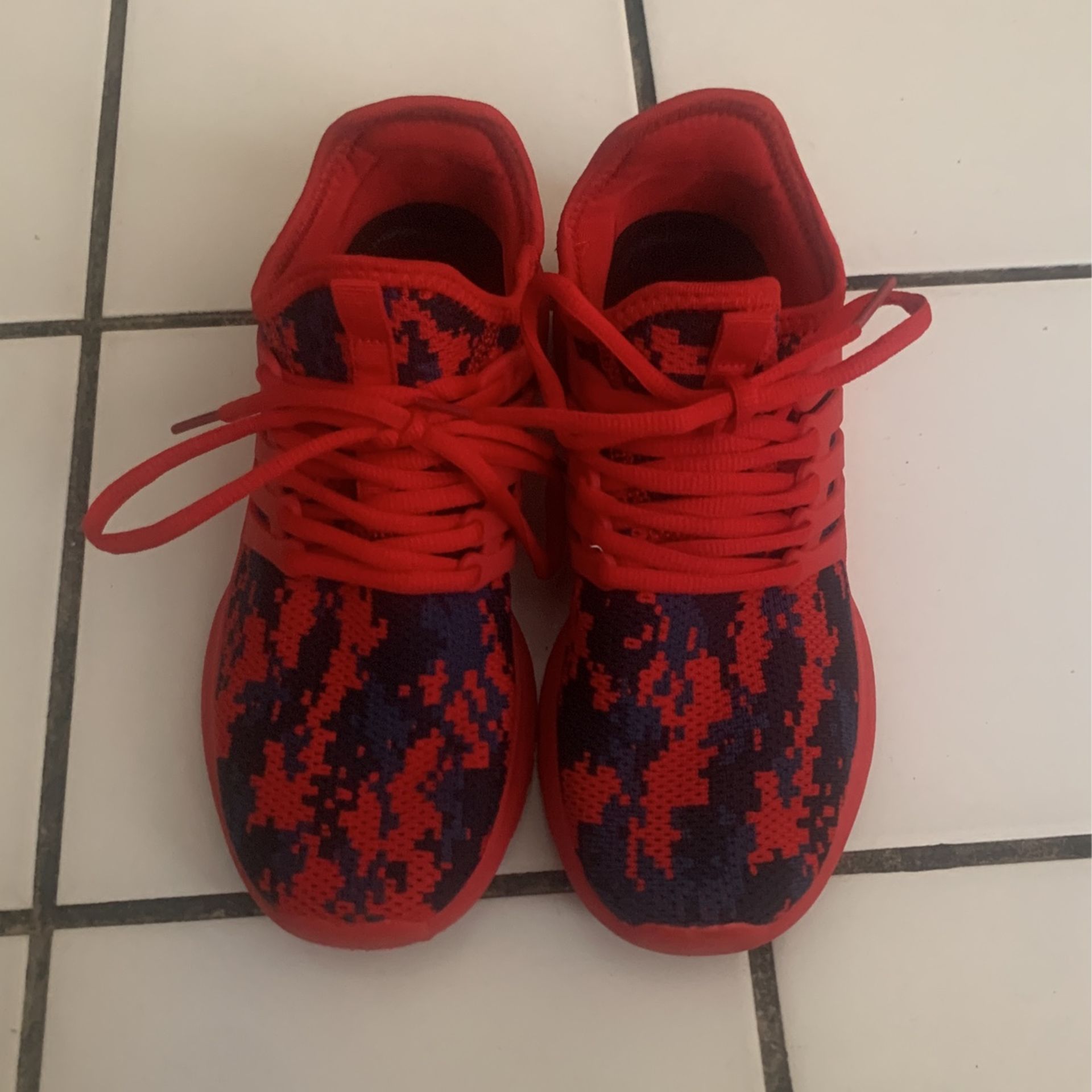 Shoes for sale Size 6.5y