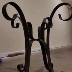 3-Piece Glass & Wrought Iron Table Set – Excellent Condition