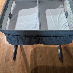 Double Bassinet 