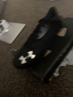 Brand new cleats never worn size 10