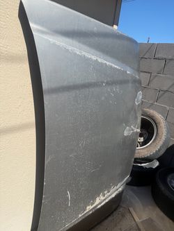 Chevy Silverado hood 2003