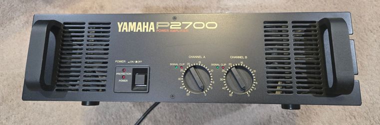 Yamaha P2700 2 channel amplifier