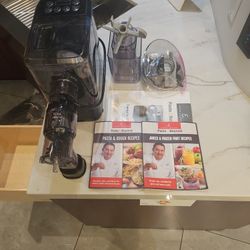 Emeril Lagasse Pasta Maker With Everything 
