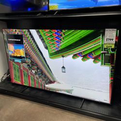 Samsung 85 inch 4K Smart TV with HDR and Smart Features! Includes Store Warranty And Can Finance !