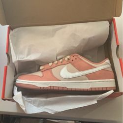 Nike Dunk Red Stardust New 11.5
