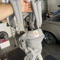 Ergo Baby 360 Boj Make Offer!