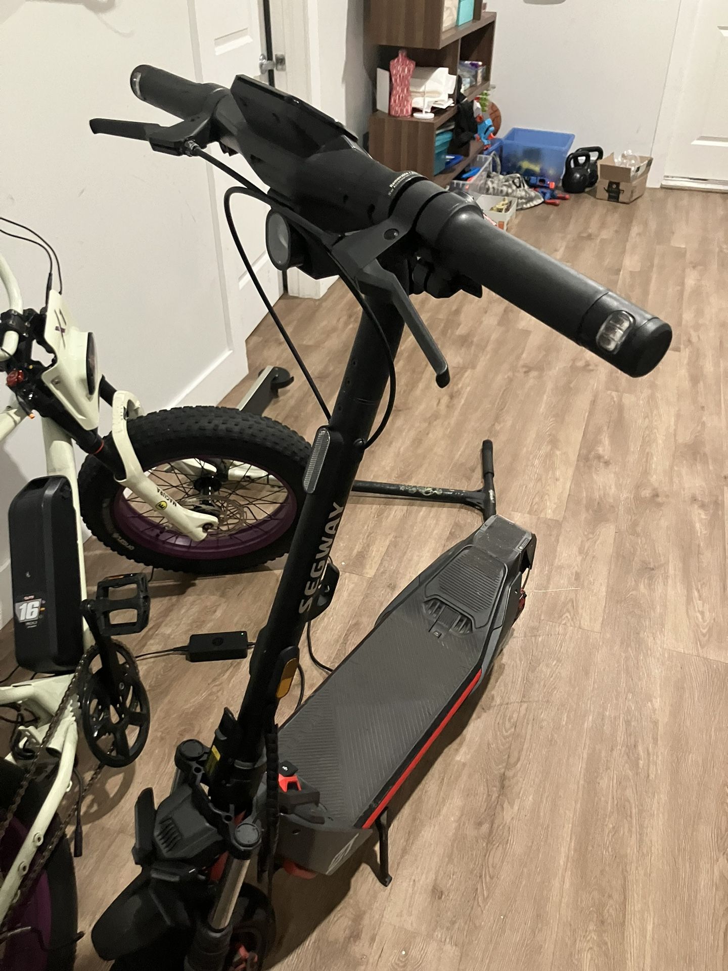 Zt3 Pro Segway Scooter NEED GONE 