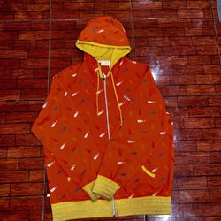 Crazy Y2K rocawear hoodie, excellent condition with rocawear zipper and pin, willing to go lower