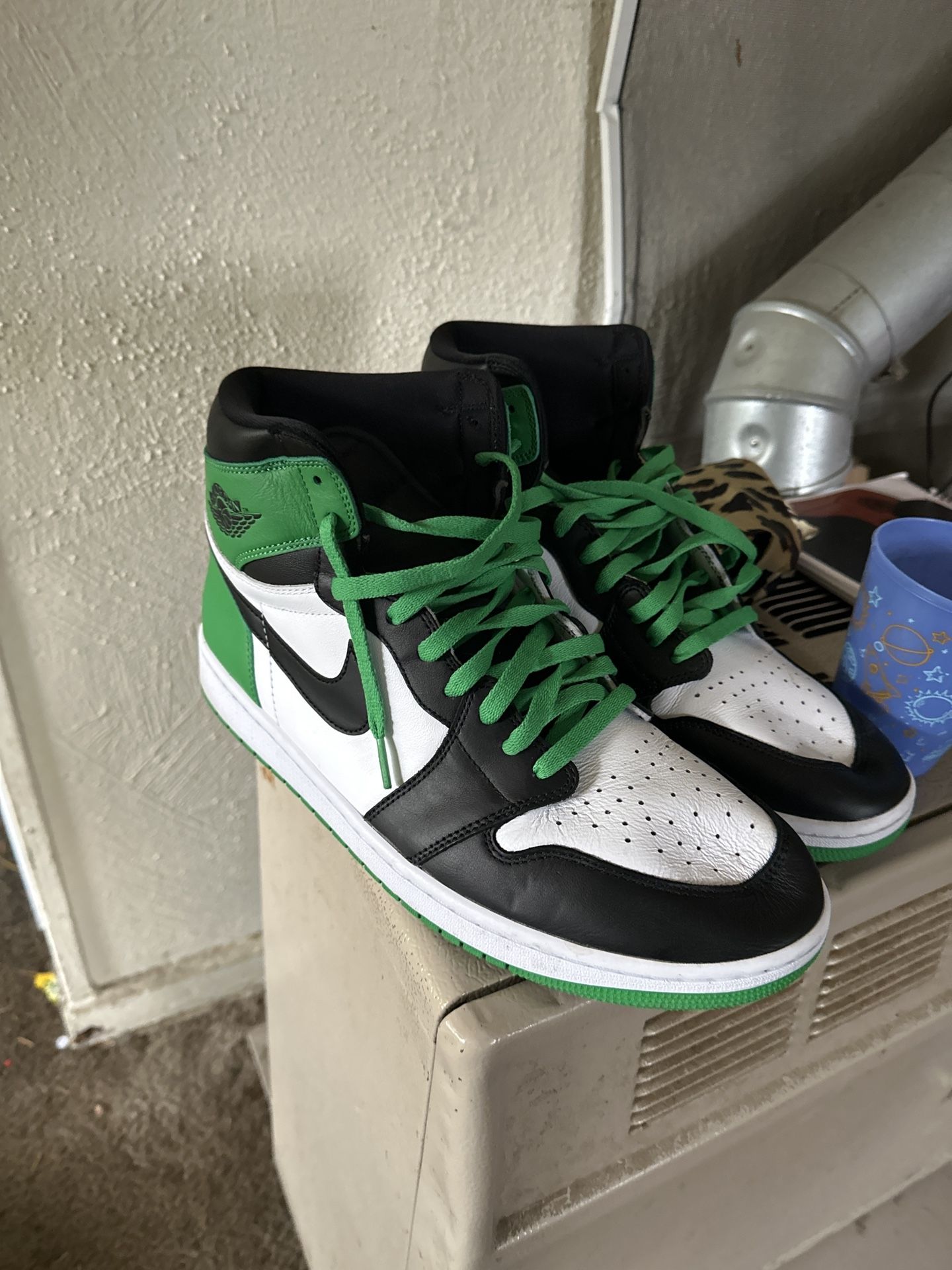 Air Jordan 1Retro HighOG Lucky Green