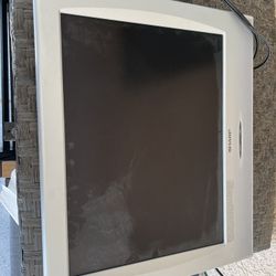 Small TV, No Remote . No Stand 