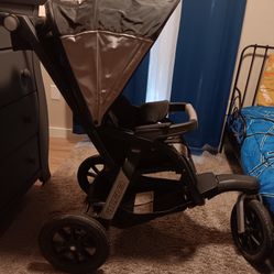 Stroller 