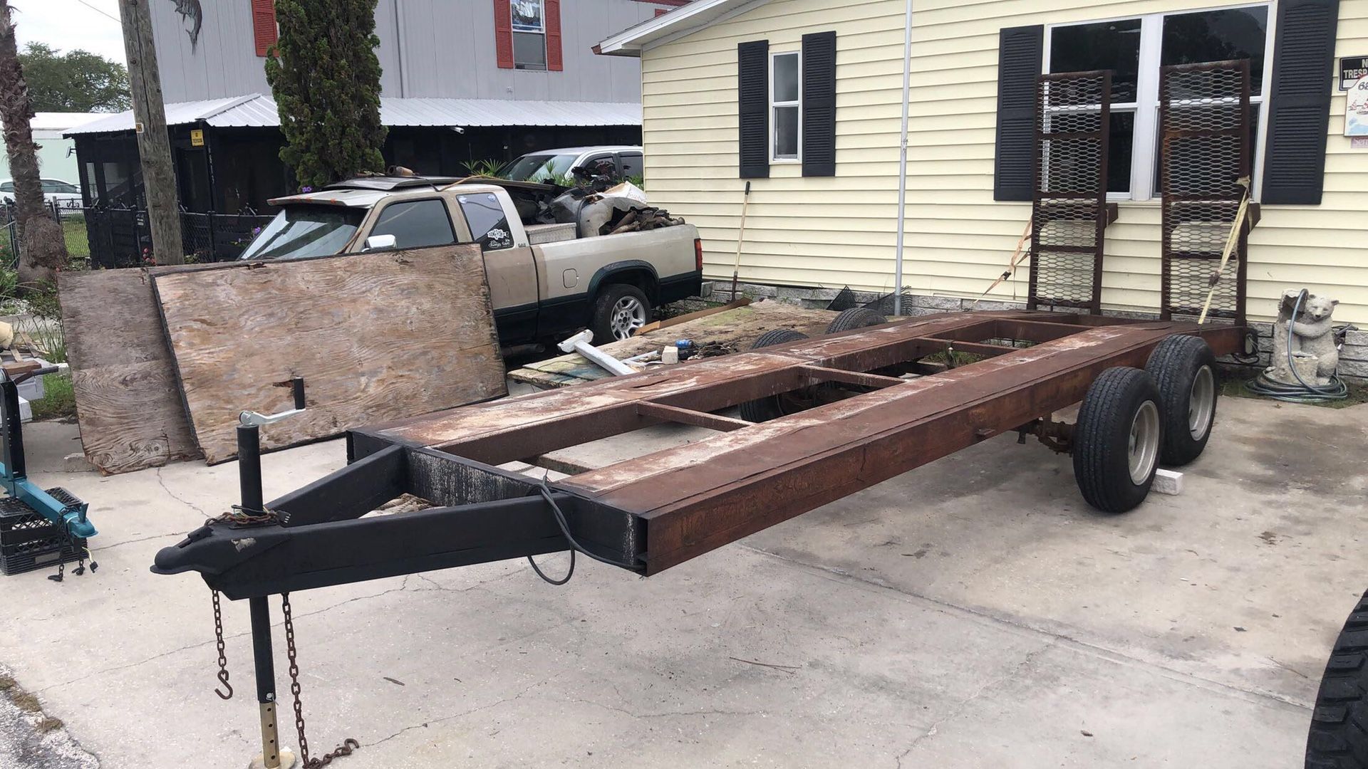 20 foot long car trailer