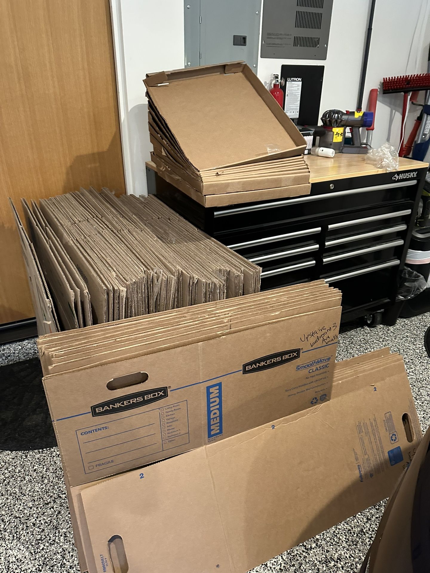10 bankers boxes And 50 Medium Size Boxed For Free