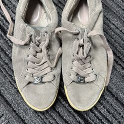 Amazing Michael Kors Women’s Sneakers, Size 7 ,leather &rubber material 