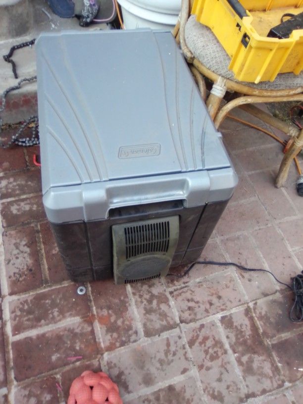Coleman Powerchill Iceless Cooler