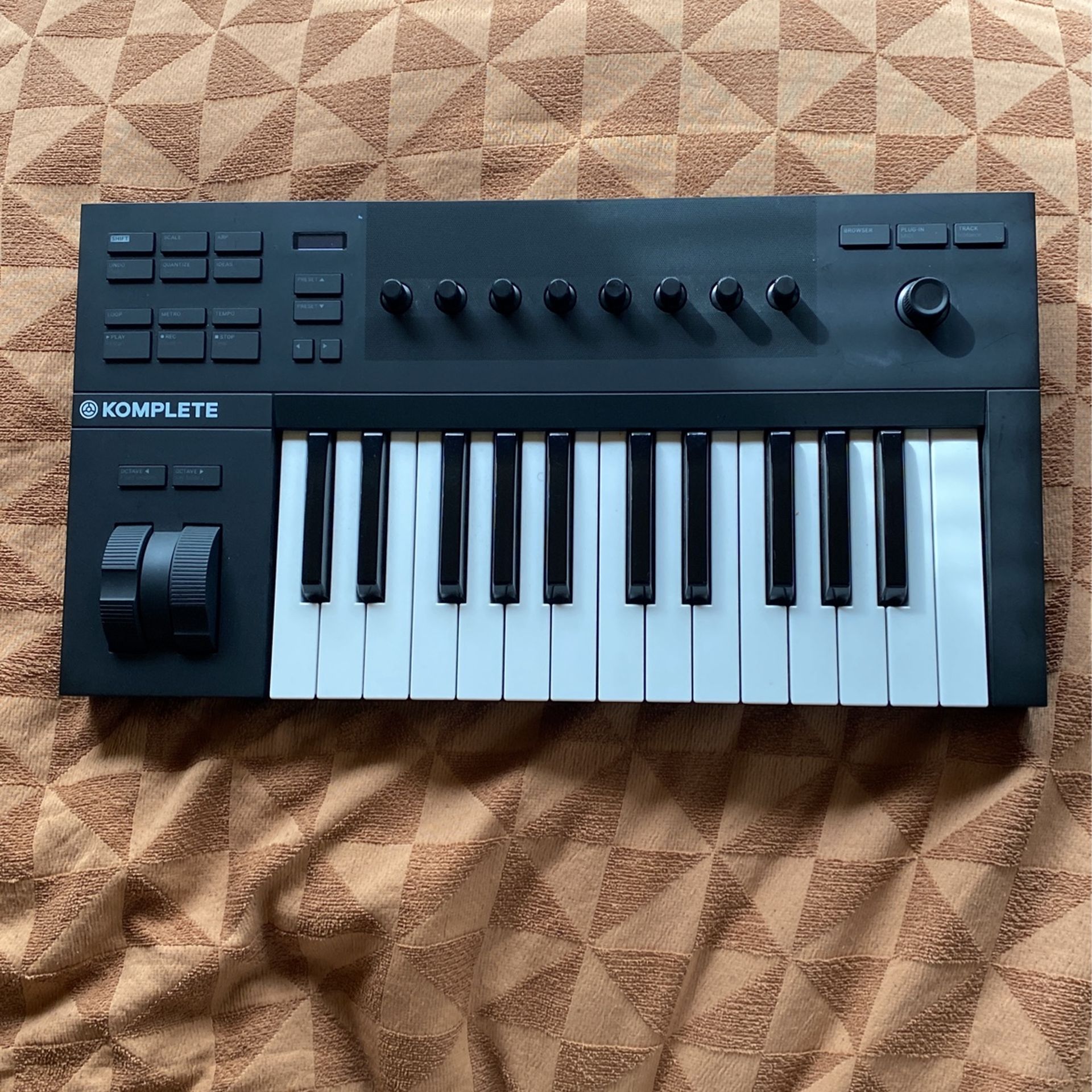 Native Instruments Komplete Kontrol A25