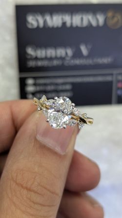 Art of Nature Concept 1.75Ctw Oval Diamond Ring 14KY
